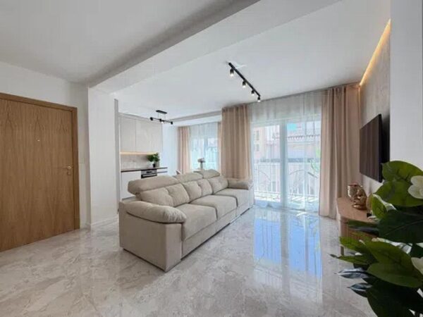 Квартира в Торрев'єха, Іспанія, 92м²