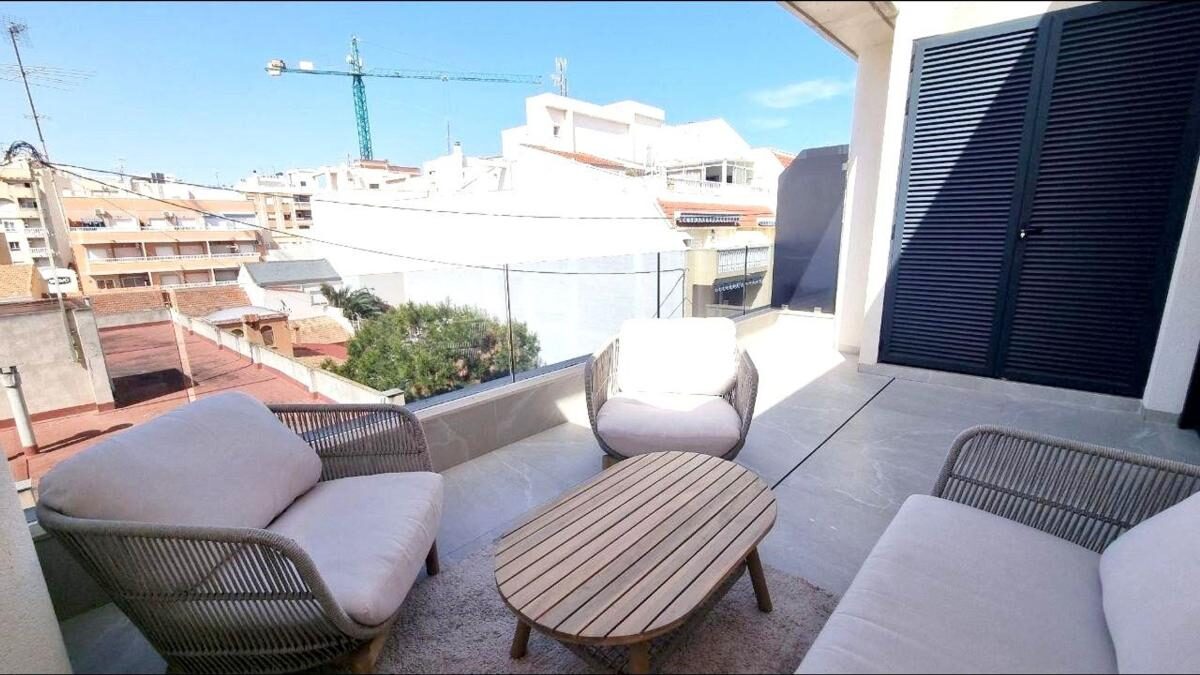 Квартира з 2 спальнями, 94м² в Торрев'єха, Іспанія [ID: 0152-479962]