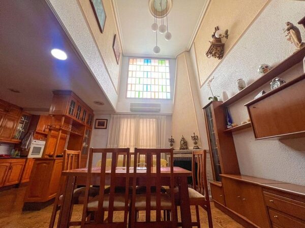 Вілла в Гуардамар-дель-Сегура, Іспанія, 340м² - зображення 2
