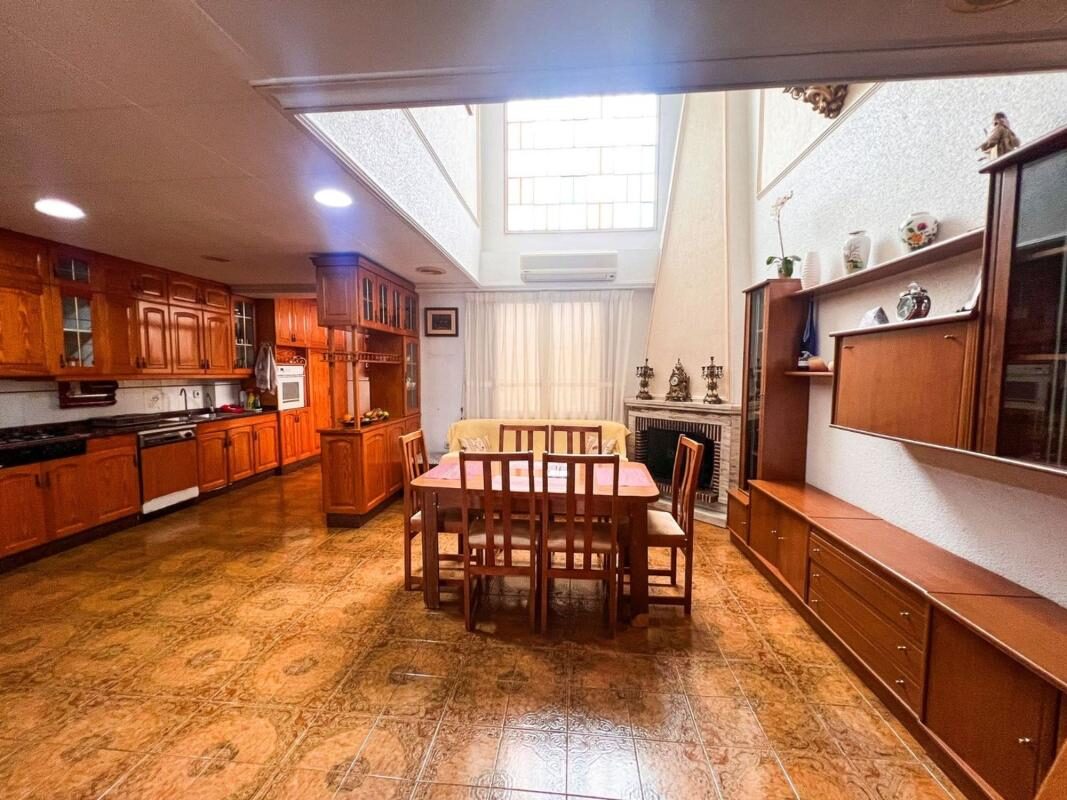 Вілла з 5 спальнями, 340м² в Гуардамар-дель-Сегура, Іспанія [ID: 0152-479699]