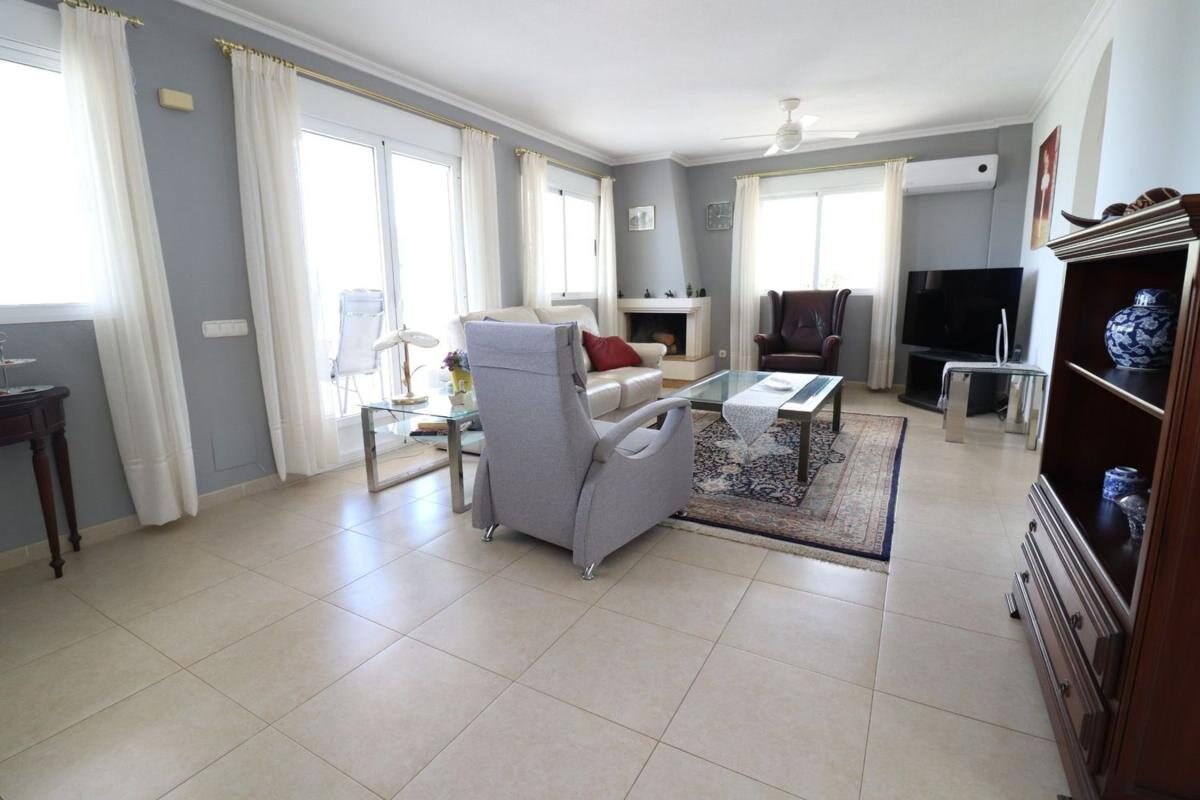 Вілла з 3 спальнями, 216м² в Альгорфа, Іспанія [ID: 0152-478607]