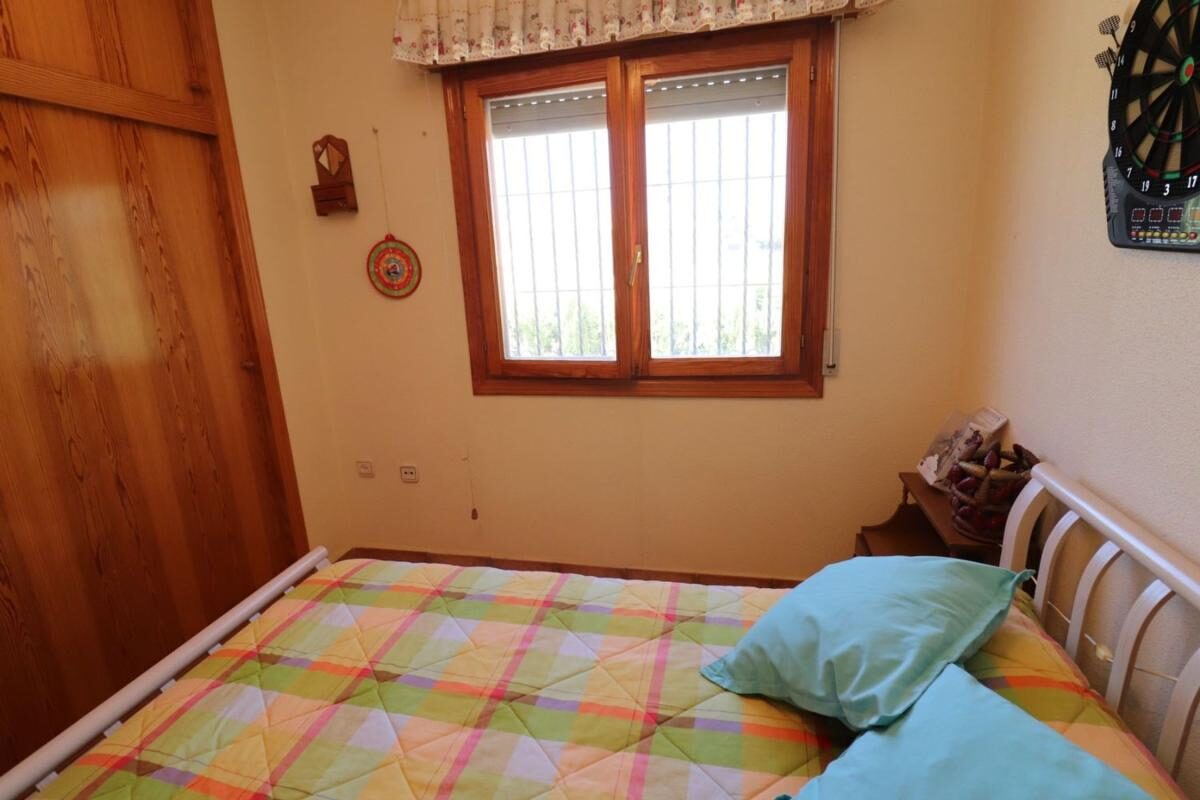 Willa z 5 sypialniami, 122m² w Algorfa, Hiszpania [ID: 0152-478598]