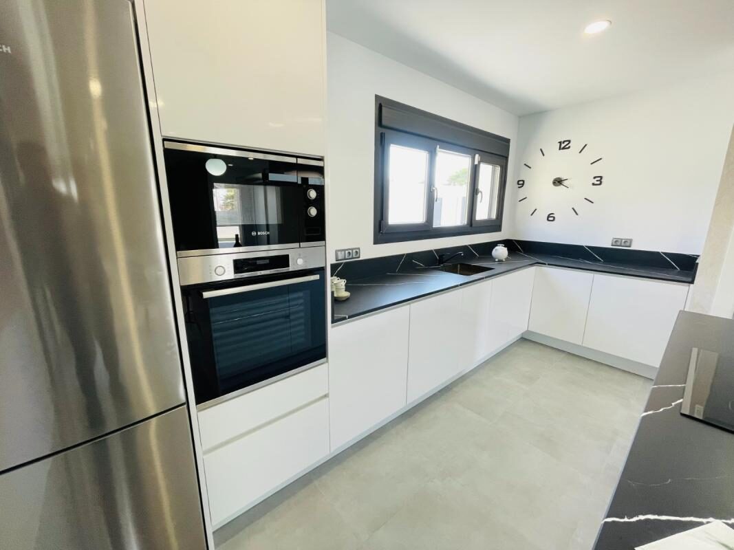 Вілла з 5 спальнями, 368м² в Торрев'єха, Іспанія [ID: 0152-422450_422448]