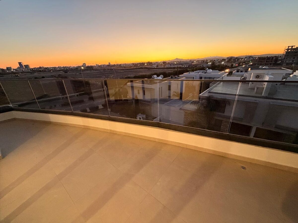 Apartament z 2 sypialniami, 81.00m² w livadia, Cypr [ID: 0602-3044]