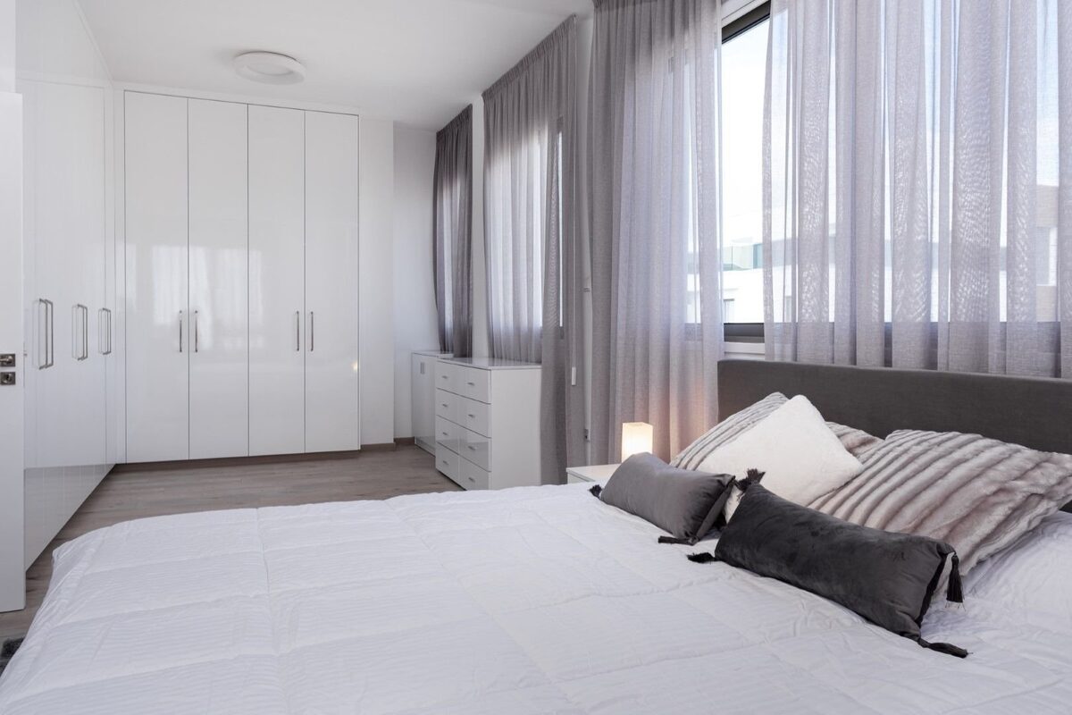 Penthouse with 6 bedrooms, 200.00m² in finikoudes, Cyprus [ID: 0602-3228]