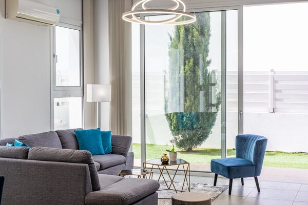 houses в dromolaxia, Кипр, 172.00м² - изображение 3