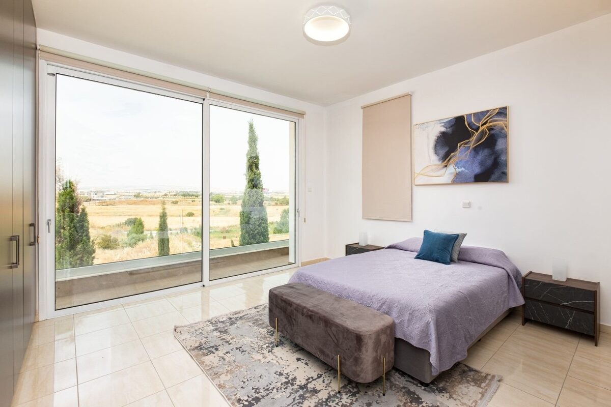 houses з 4 спальнями, 172.00м² в dromolaxia, Кіпр [ID: 0602-3234]