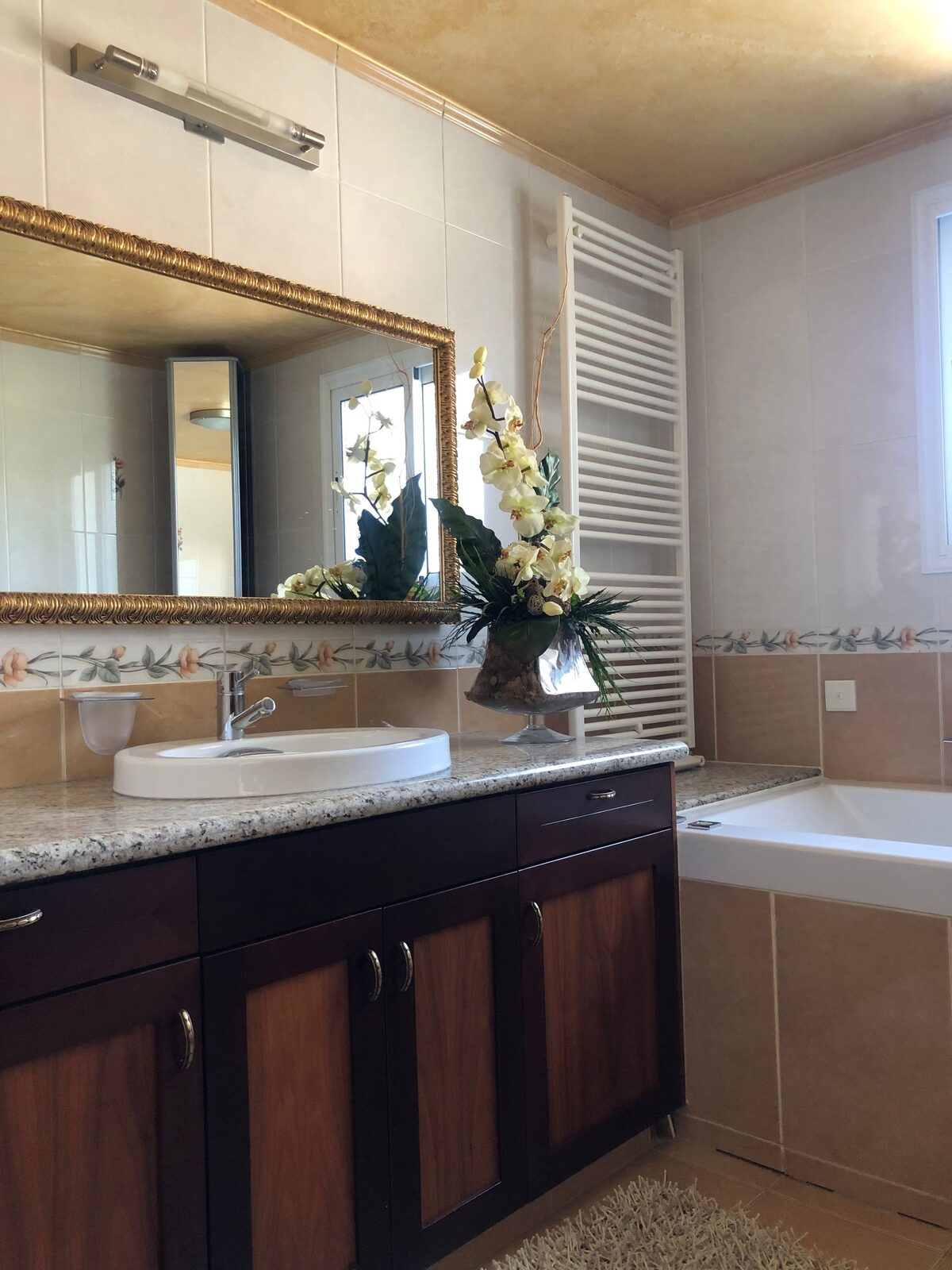 houses с 4 спальнями, 234.00м² в germasogeia-tourist-area, Кипр [ID: 0602-3770]