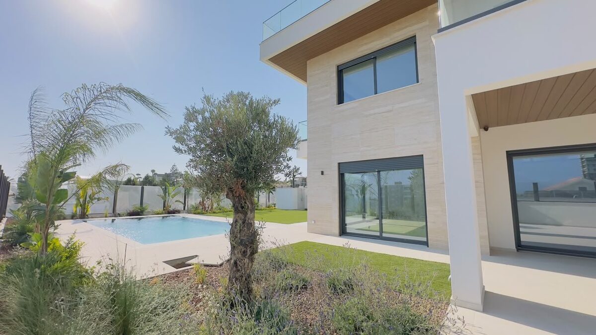 houses з 4 спальнями, 336.00м² в agios-tychon, Кіпр [ID: 0602-4977]