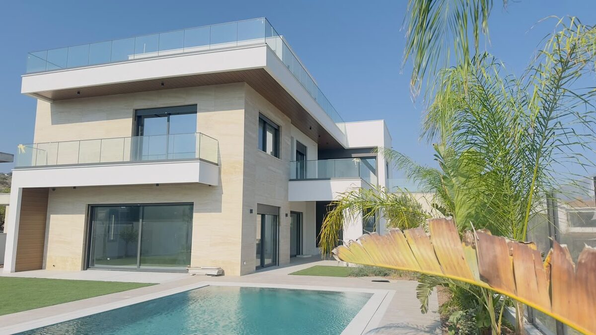 houses с 5 спальнями, 582.00м² в agios-tychon, Кипр [ID: 0602-4978]