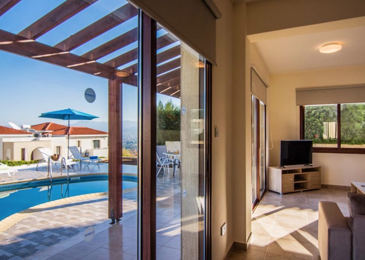 Bungalow z 5 sypialniami, 283.00m² w neo-chorio, Cypr [ID: 0602-5169]