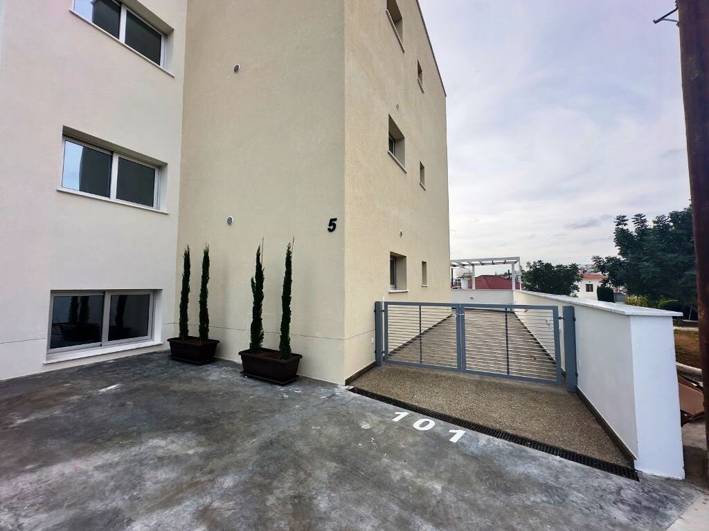 Квартира с 2 спальнями, 80.00м² в agios-athanasios, Кипр [ID: 0602-5461]