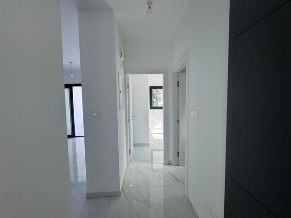 Квартира в petrou-kai-pavlou, Кипр, 81.00м² - изображение 10