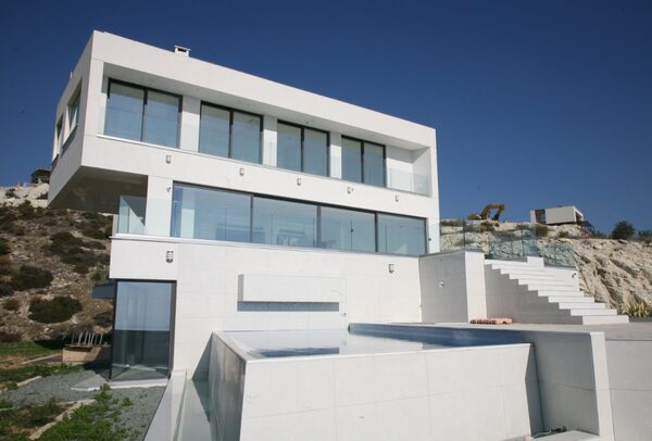 houses в agios-tychon, Кіпр, 745.00м²