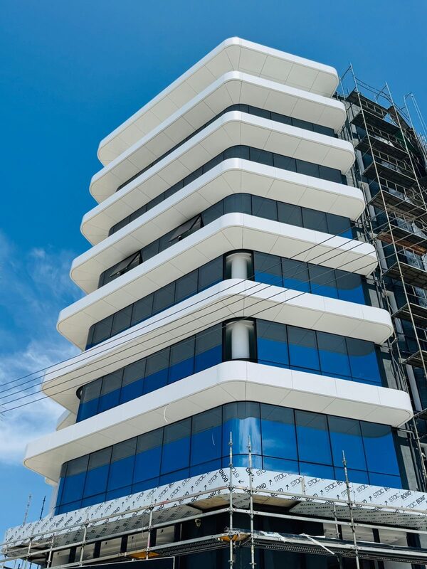 Commercial property in mesa-geitonia, Cyprus, 240.00m²