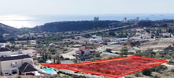 Земля в agios-tychon, Кипр