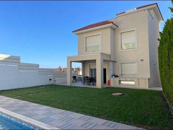 houses в mouttagiaka-tourist-area, Кіпр, 220.00м²