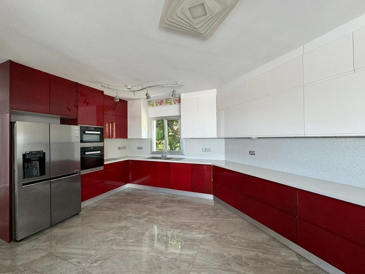 houses з 4 спальнями в agios-tychon, Кіпр [ID: 0602-7727]