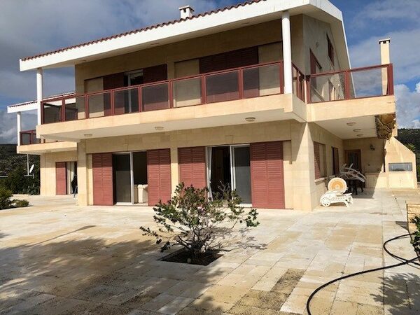 houses в agios-athanasios, Кіпр