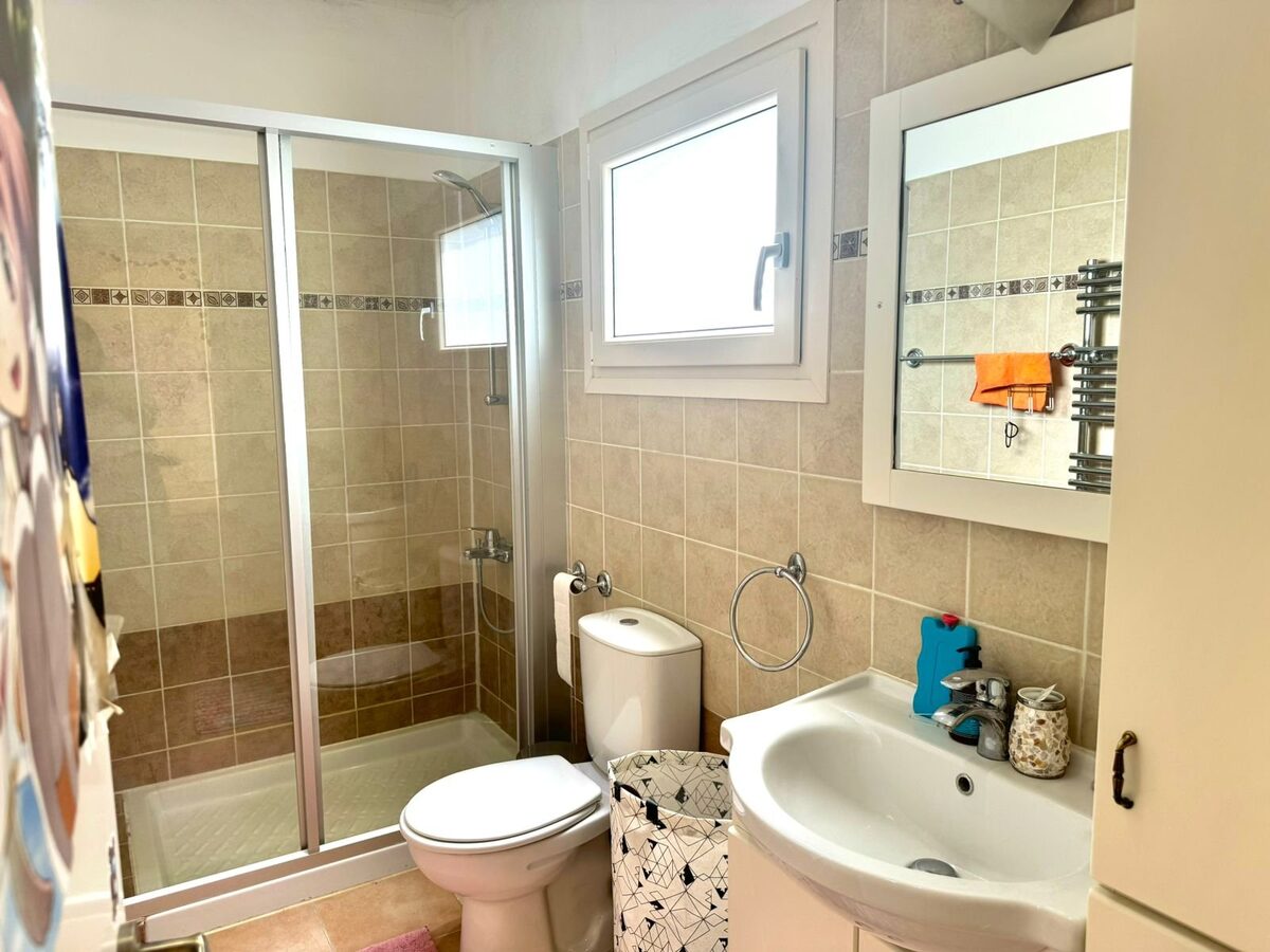 houses with 5 bedrooms in pyrgos, Cyprus [ID: 0602-231261]