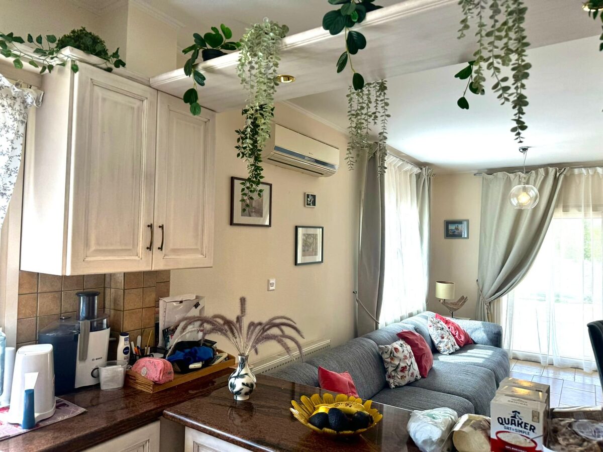houses with 5 bedrooms in pyrgos, Cyprus [ID: 0602-231261]