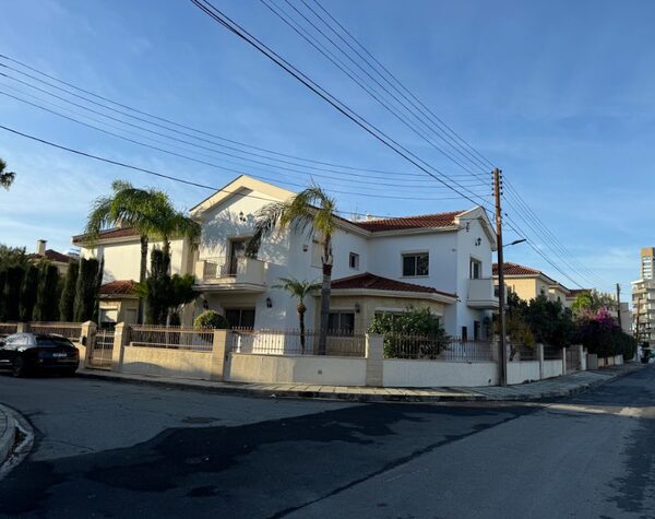 Вилла в potamos-germasogeias, Кипр, 440.00м²