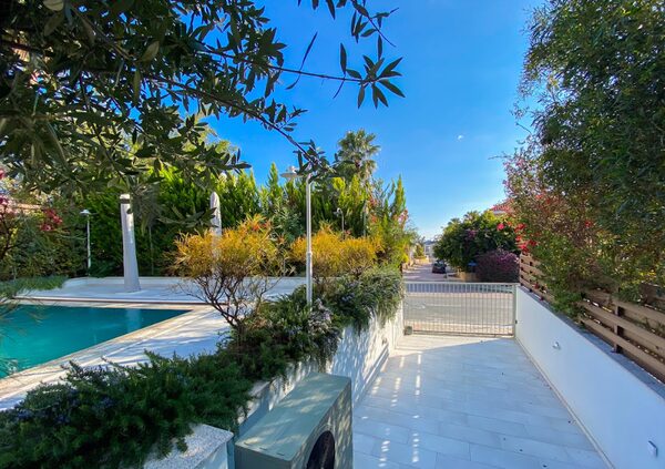 Villa in pyrgos, Cyprus - image 41