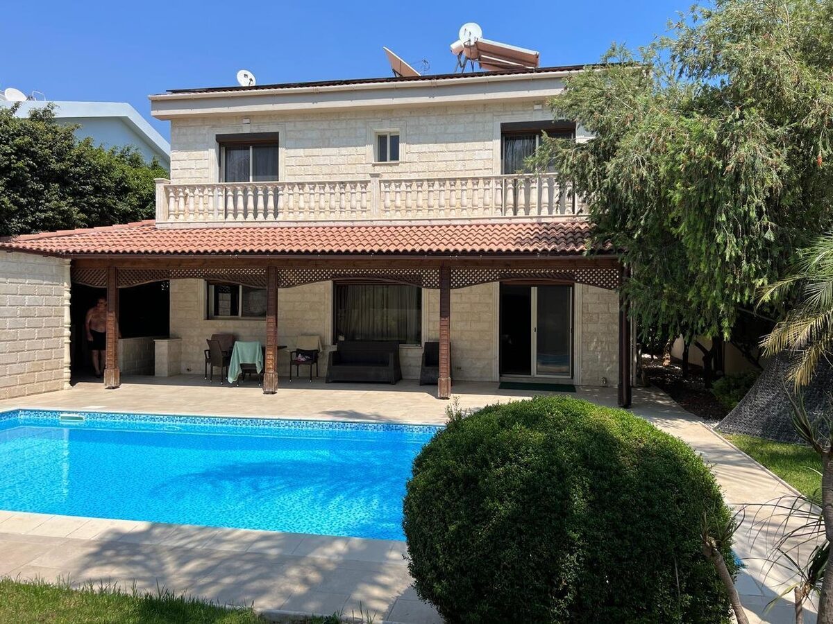 Вилла с 5 спальнями в potamos-germasogeias, Кипр [ID: 0602-232083]