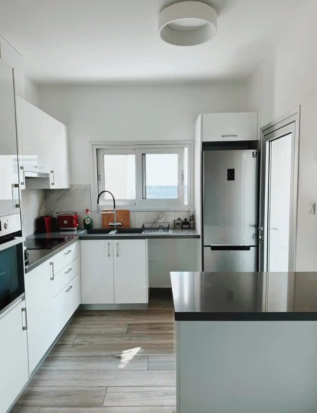 Penthouse with 2 bedrooms in mesa-geitonia, Cyprus [ID: 0602-232095]