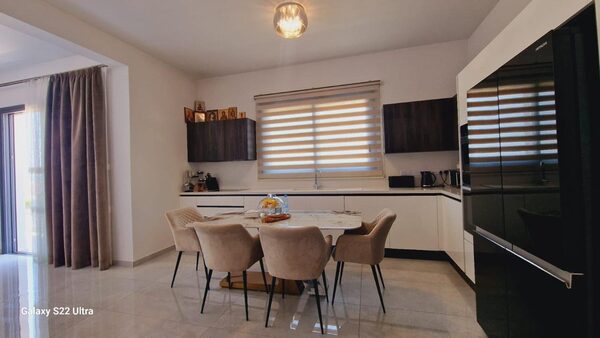 Квартира в germasogeia-tourist-area, Кипр, 131.00м² - изображение 2