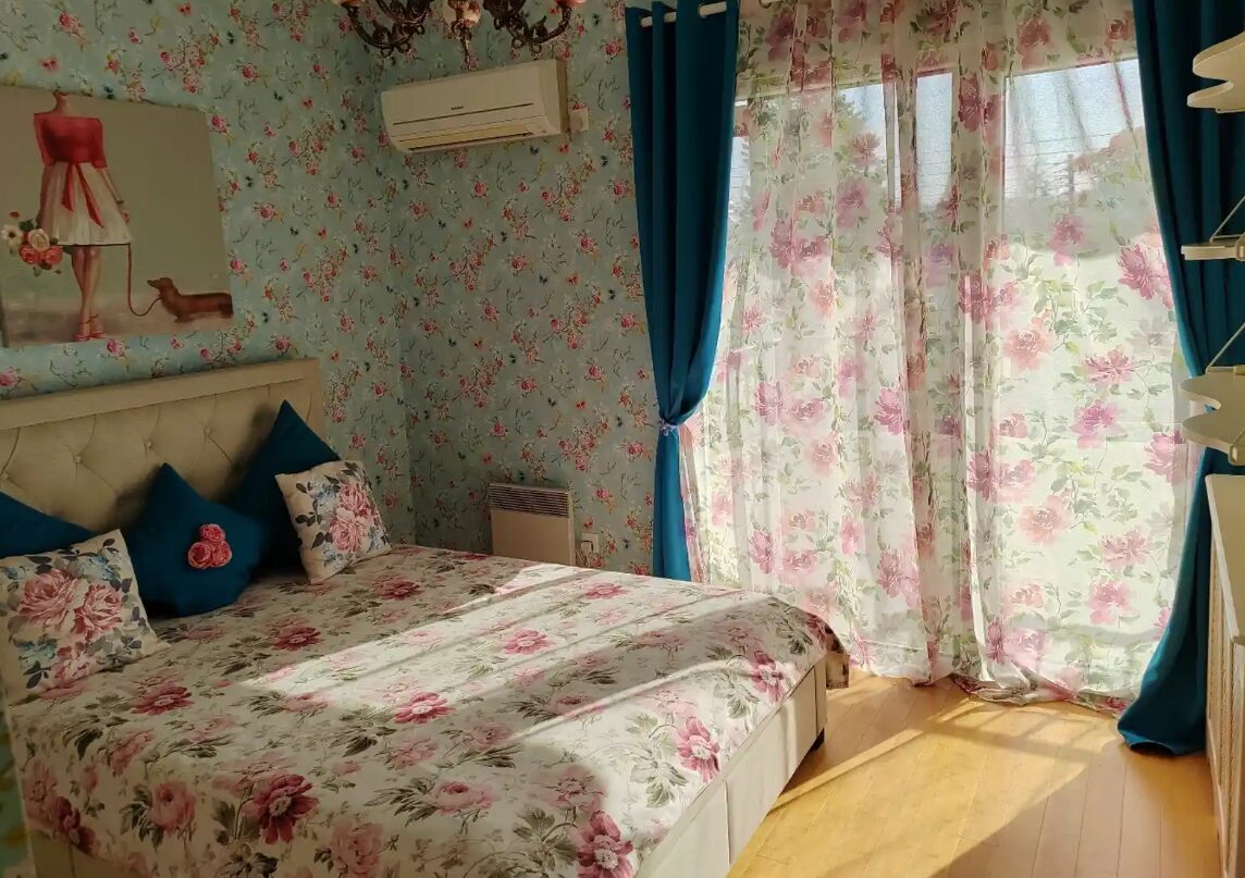 Penthouse with 4 bedrooms in germasogeia, Cyprus [ID: 0602-232461]