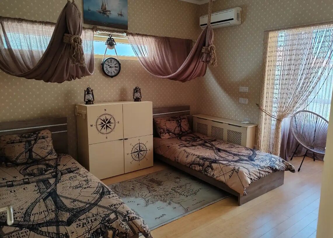 Penthouse with 4 bedrooms in germasogeia, Cyprus [ID: 0602-232461]