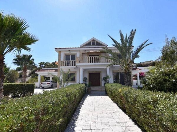 Villa in pyrgos, Cyprus