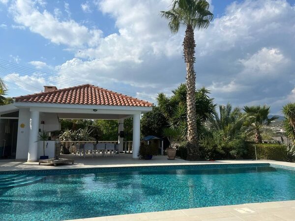 Villa in pyrgos, Cyprus - image 9