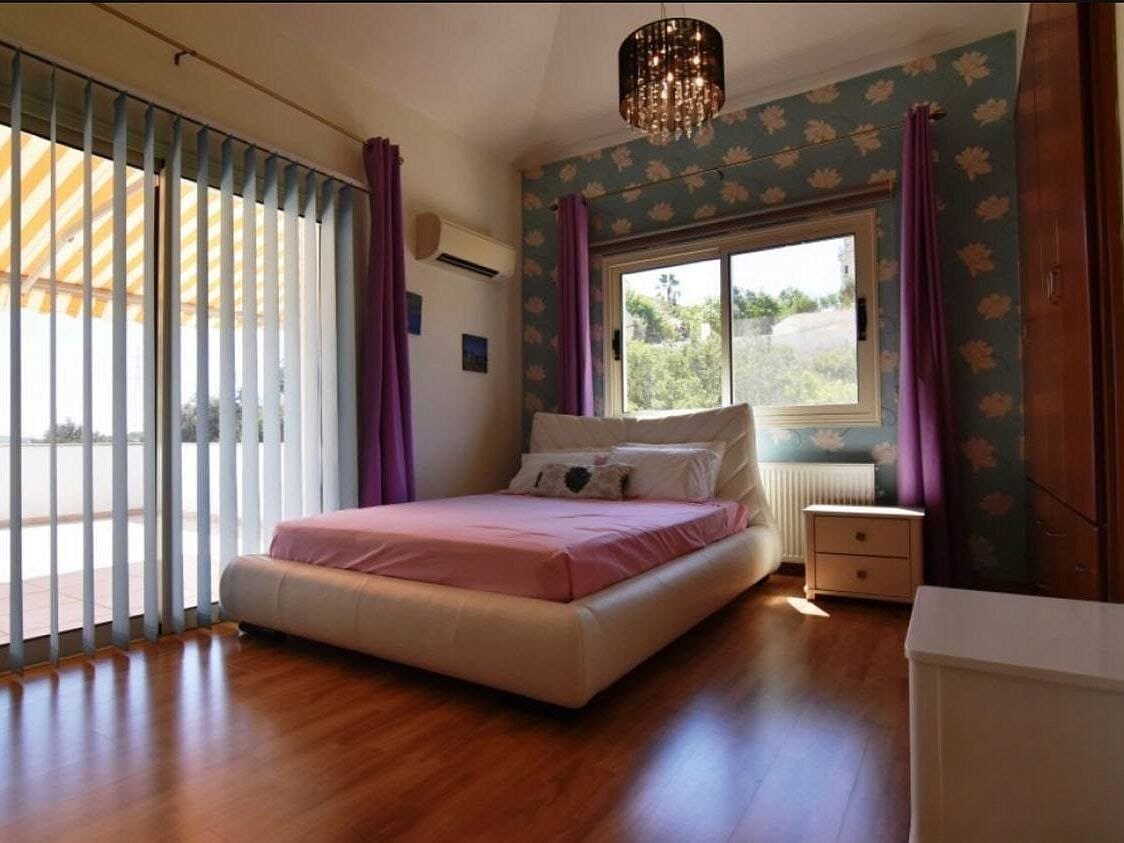 Вилла с 4 спальнями в pyrgos, Кипр [ID: 0602-232851]