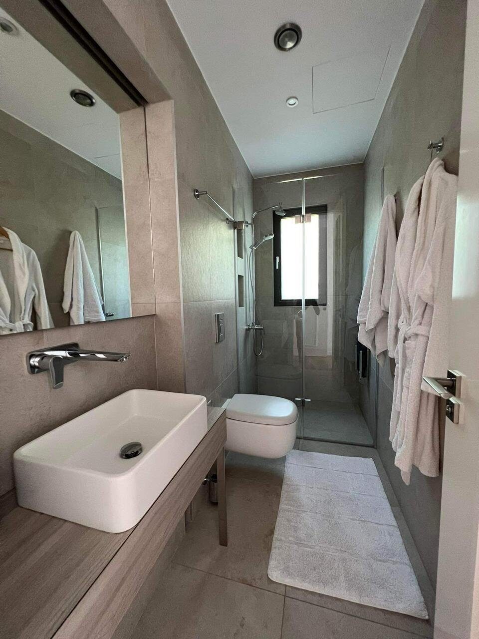 houses with 4 bedrooms in aphrodite-hills-kouklia, Cyprus [ID: 0602-233056]