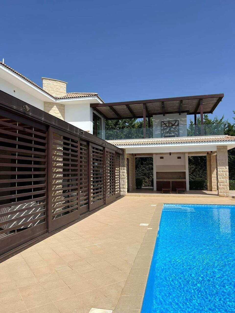 houses with 4 bedrooms in aphrodite-hills-kouklia, Cyprus [ID: 0602-233056]