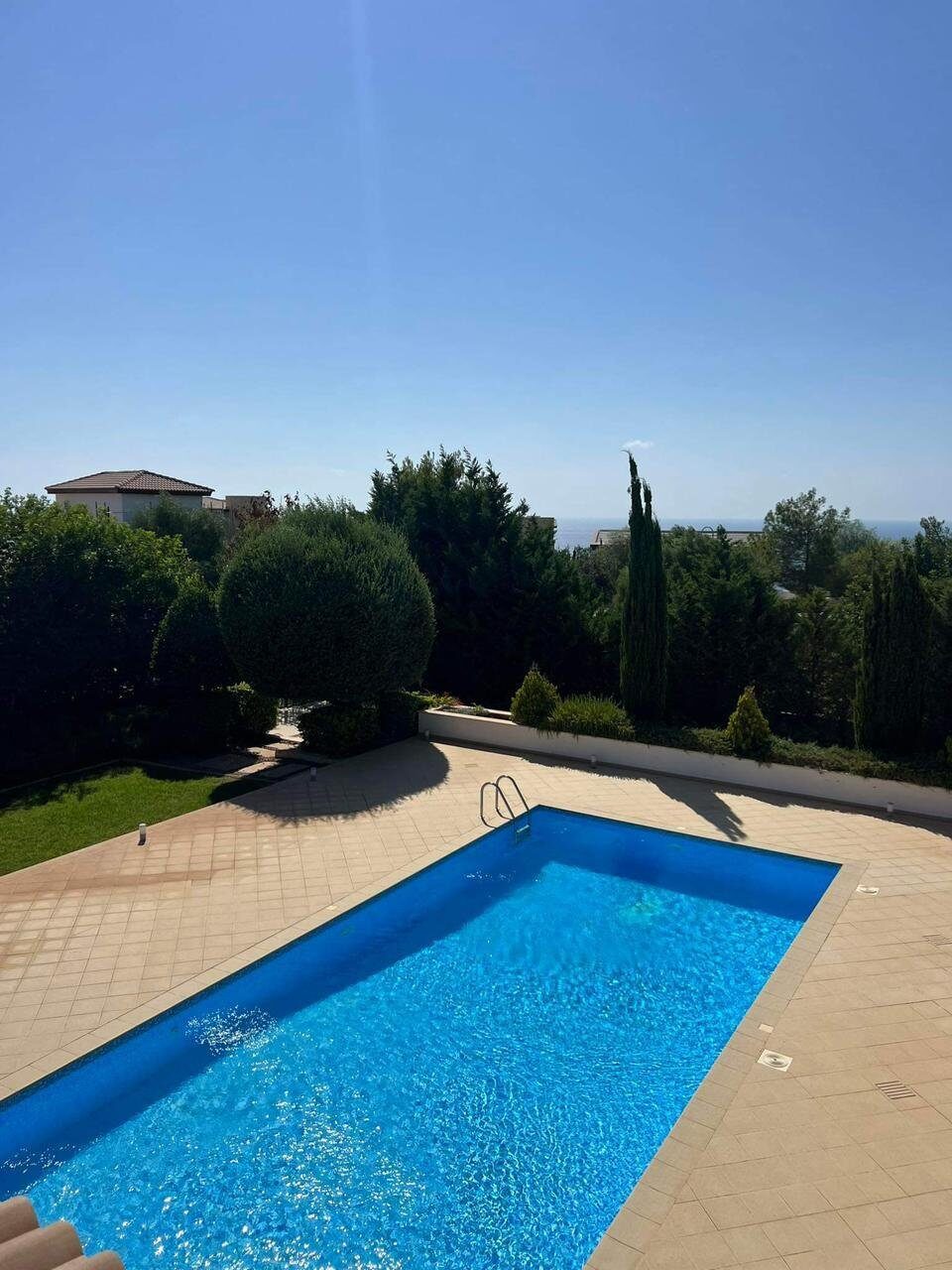 houses with 4 bedrooms in aphrodite-hills-kouklia, Cyprus [ID: 0602-233056]