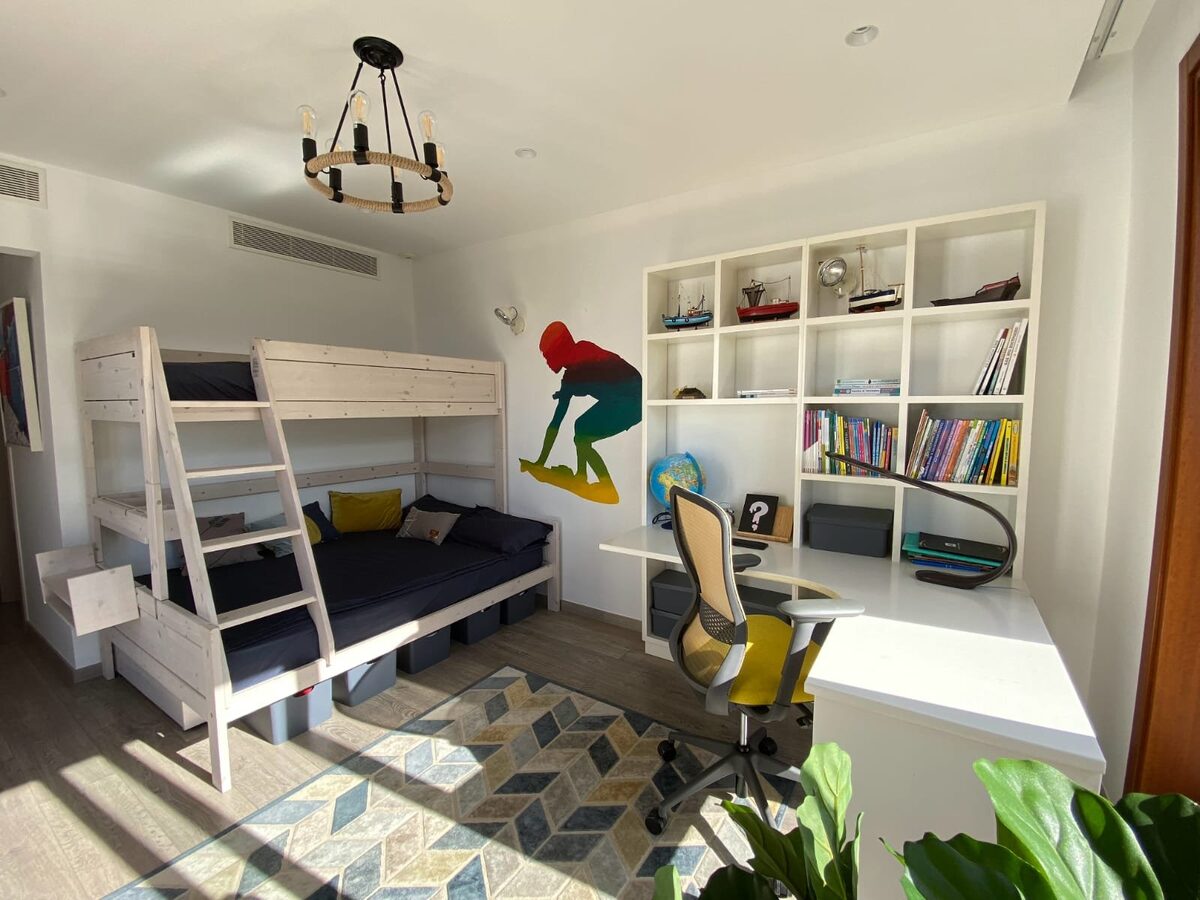 houses with 5 bedrooms in aphrodite-hills-kouklia, Cyprus [ID: 0602-233057]