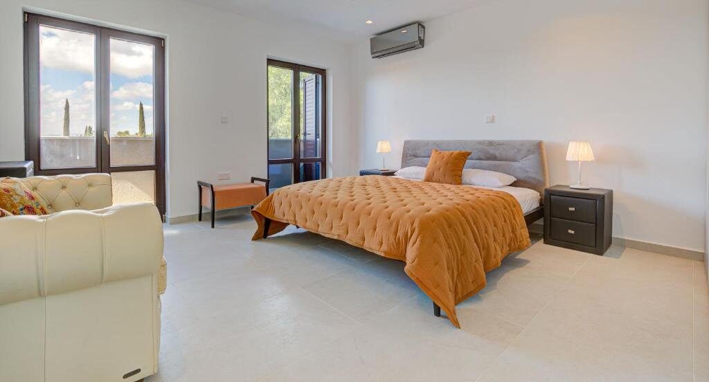 houses с 5 спальнями в aphrodite-hills-kouklia, Кипр [ID: 0602-233414]