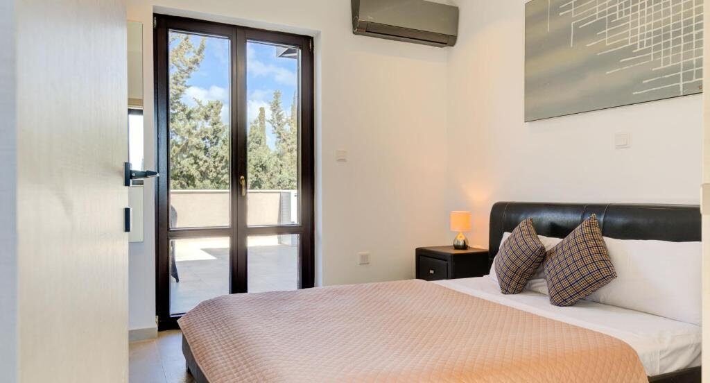 houses с 5 спальнями в aphrodite-hills-kouklia, Кипр [ID: 0602-233414]
