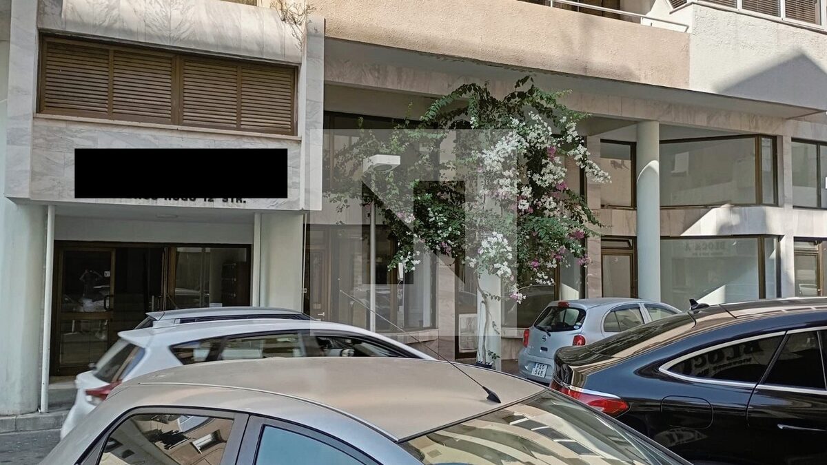 Przestrzeń komercyjna w finikoudes, Cypr [ID: 0602-235049]