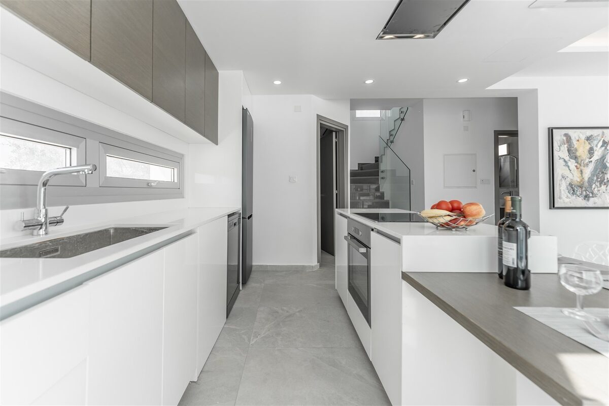 Willa z 5 sypialniami, 225.00m² w oroklini, Cypr [ID: 0602-235233]
