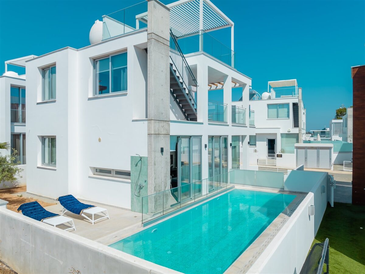Willa z 5 sypialniami, 225.00m² w oroklini, Cypr [ID: 0602-235233]