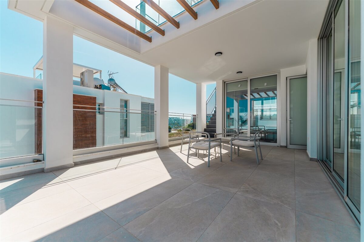 Willa z 5 sypialniami, 225.00m² w oroklini, Cypr [ID: 0602-235233]