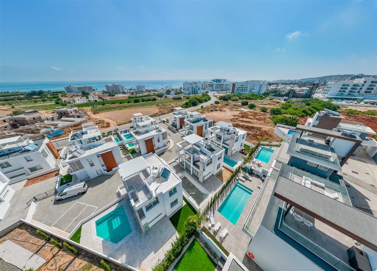 Willa z 5 sypialniami, 225.00m² w oroklini, Cypr [ID: 0602-235233]
