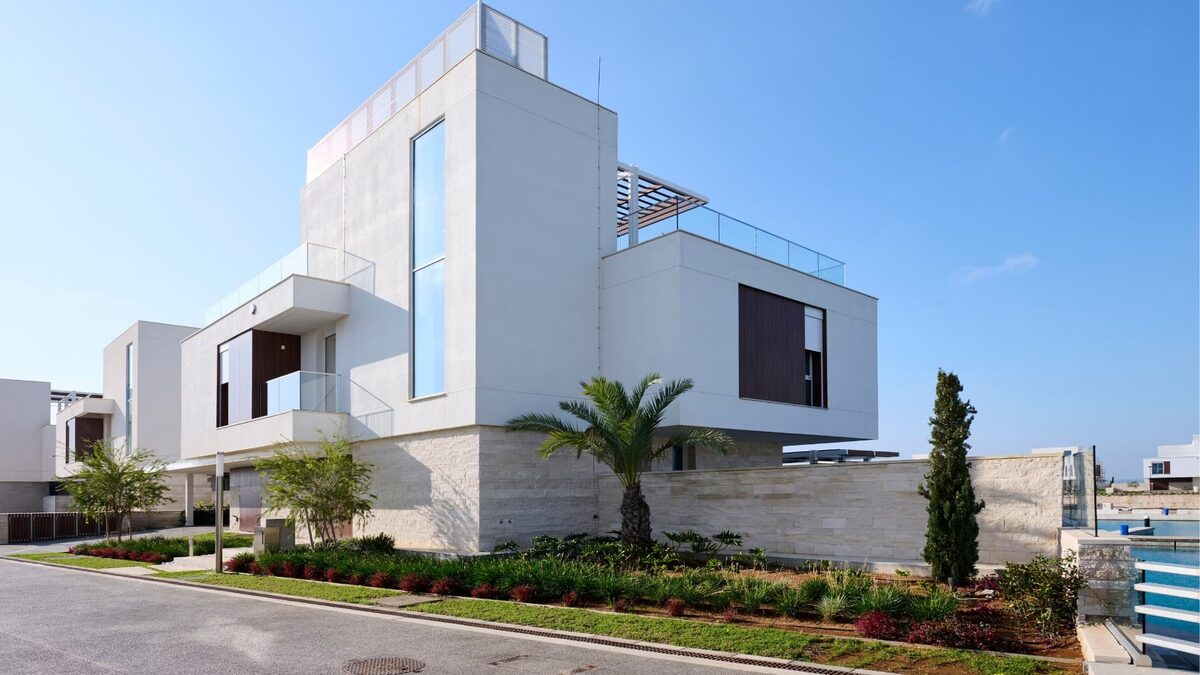 Вилла с 5 спальнями, 596.00м² в agia-napa, Кипр [ID: 0602-235629]