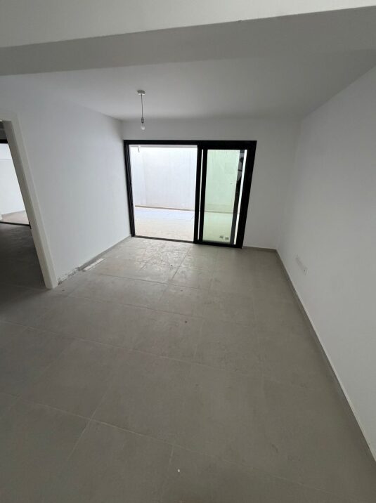 houses з 4 спальнями, 207.86м² в agios-athanasios, Кіпр [ID: 0602-235736]
