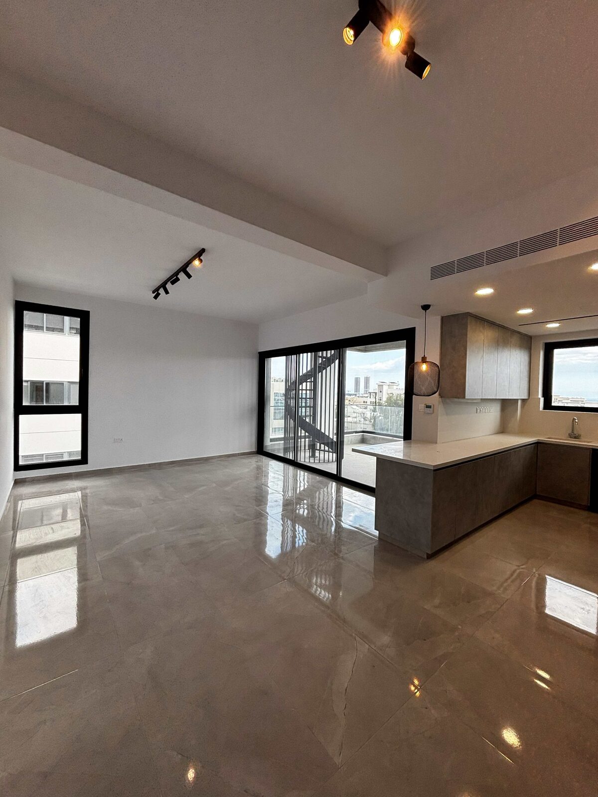 Penthouse z 2 sypialniami, 97.00m² w mesa-geitonia, Cypr [ID: 0602-235807]