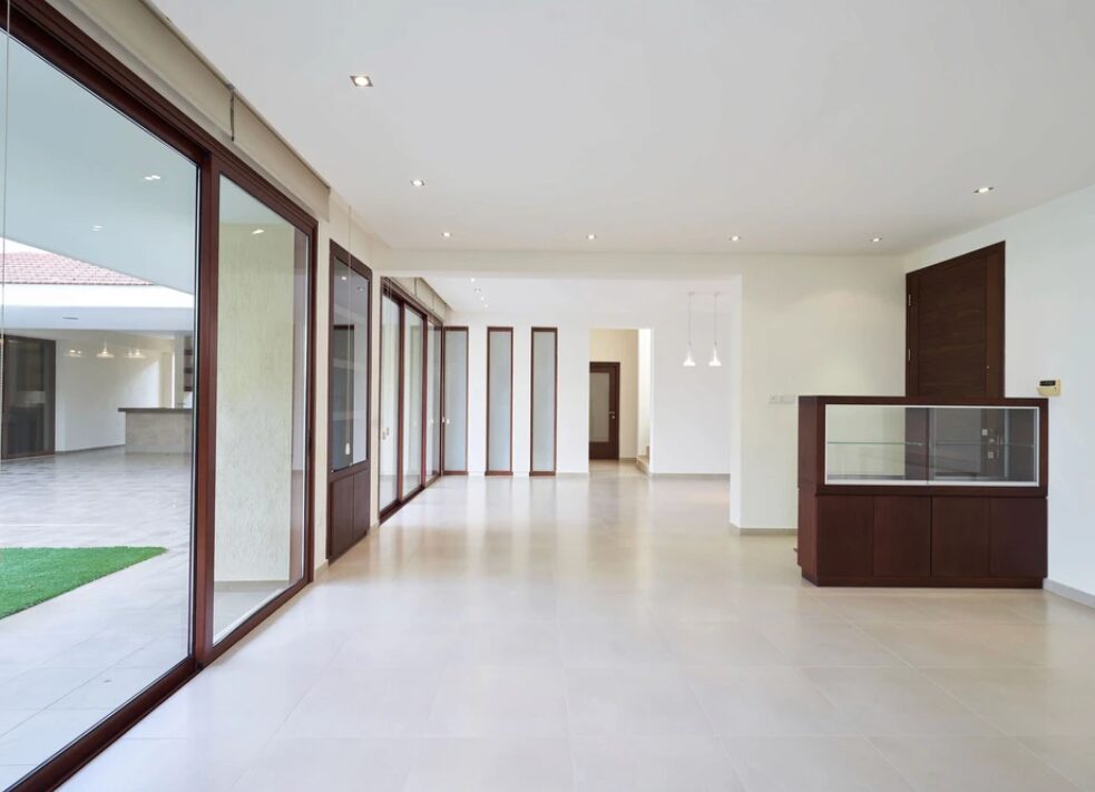 houses with 5 bedrooms in strovolos, Cyprus [ID: 0602-236993]